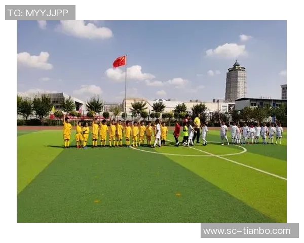 激情四溢的足球班级联赛展现团队精神与青春活力的精彩瞬间